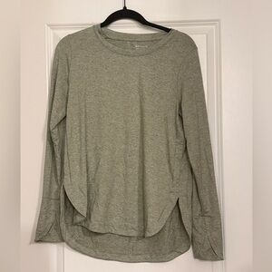 Athleta Uptempo Long Sleeve Top in Eucalyptus Green Size Medium NWOT